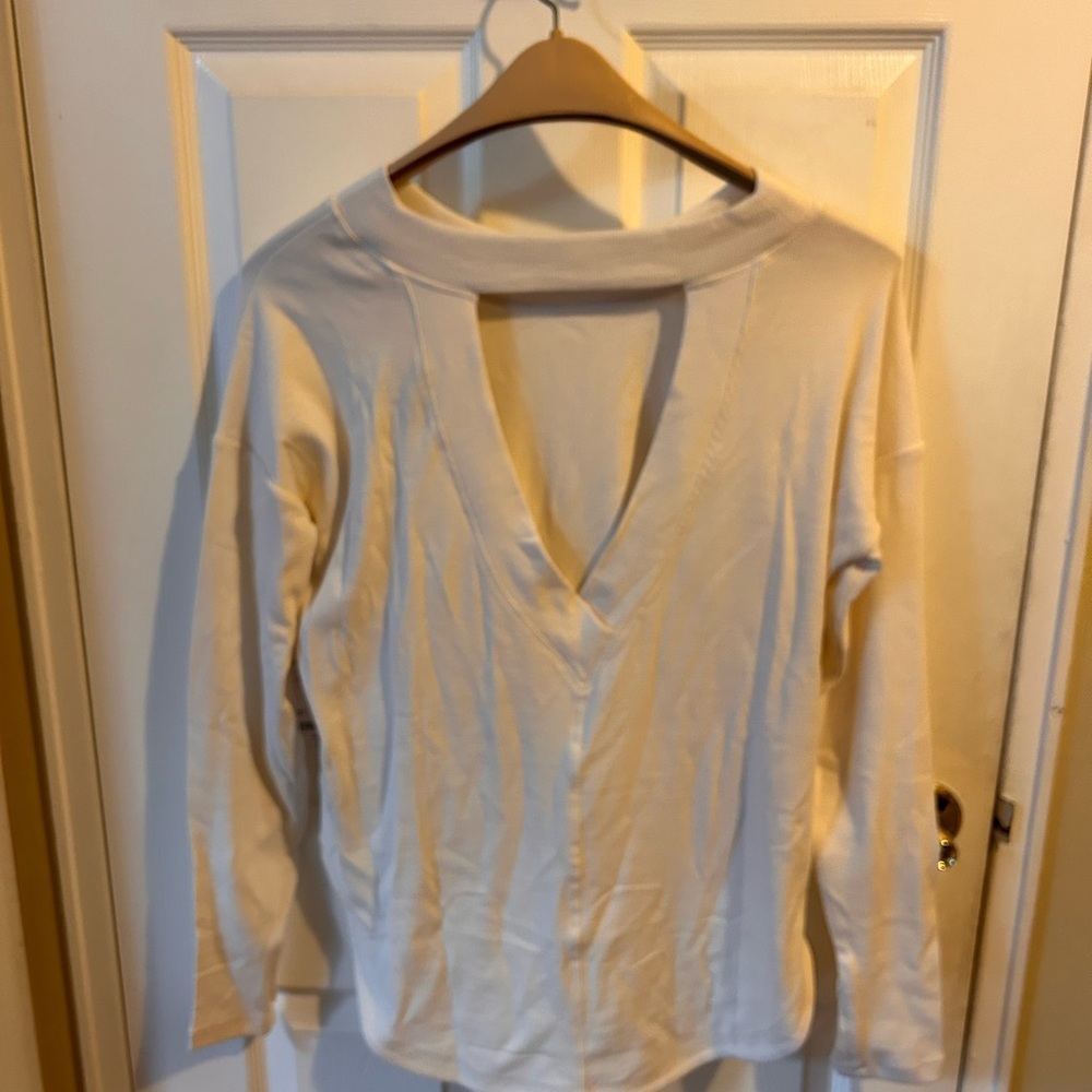 Athleta Winter White presence sweatshirt
